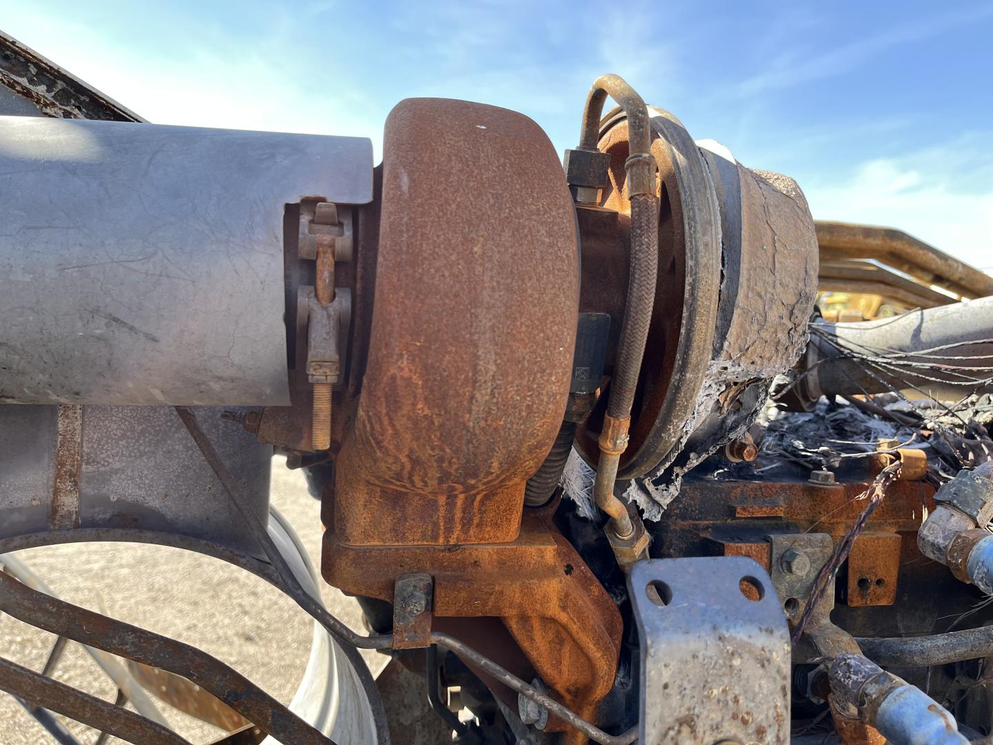 ./imagenes/INVOICE/2019/17542/TRACTOR JOHN DEERE 8320R (11).JPG